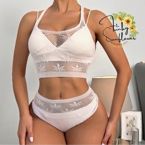 Leaf Plant Fishnet Lingerie Set - Picture 4 of 6